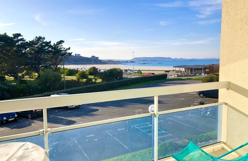Trevou-Treguignec Apartamento | Sea view apartment, Pink Granite Coast