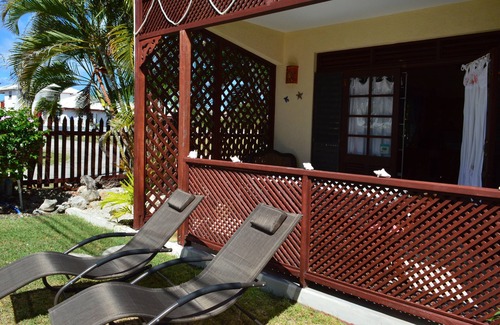 Silver Sands Apartamento | Apartamento con vistas al mar - ¡Una vista al mar y jardín únicos!