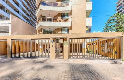 Ilheus Apartamento | Sea View Apartment 190m From the Beach Bsr0203