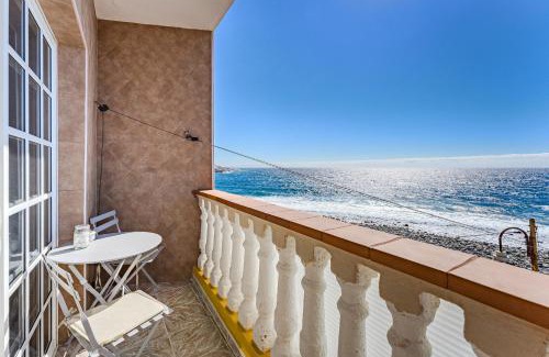 Los Gavilanes Apartamento | Sea View Apartment Grey Fanta Sea