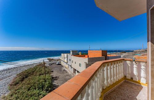 Los Gavilanes Apartamento | Sea View Apartment Grey Fanta Sea