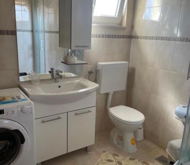 Island Hvar Apartamento | Sea view apartment near the beach S2-Jelsa center