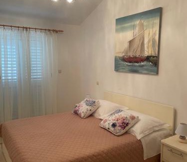 Island Hvar Apartamento | Sea view apartment near the beach S2-Jelsa center