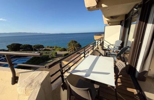 Ajaccio Apartamento | Sea view apartment on the Ajaccio golf course
