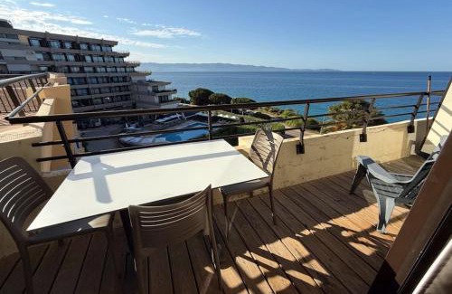 Ajaccio Apartamento | Sea view apartment on the Ajaccio golf course