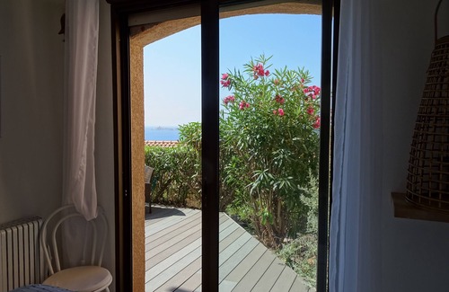 Cargese Apartamento | SEA VIEW APARTMENT, POOL