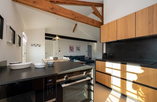 La Flotte Apartamento | Sea view brand new appartment in the center of la Flotte