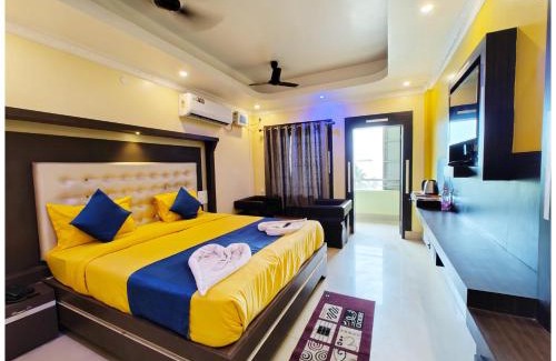Ayodhya Casa | SEA VIEW from ROOFTOP And BALCONY- Beachfront Hotel - PRIVATE BEACH AREA- GARDEN - HOTEL Retreat Asish Puri