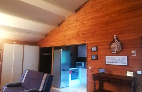 Tharon-Plage Casa | Casa de madera, capacidad para 4 personas, a 50 m de la playa, en un terreno arbolado y cerrado.