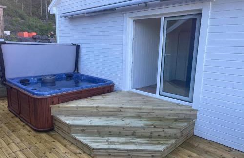 Holmestrand Apartamento | Sea view Holmestrand sauna and hot tube appartment