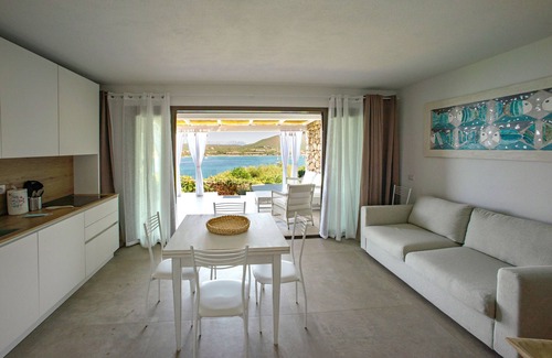 Golfo di Marinella Apartamento | Sea view Ladunia O2 on Gulf of Marinella near Porto Rotondo