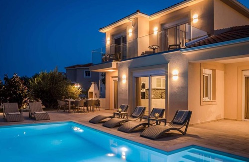 Pesada Villa | Sea view modern villa with infinity pool