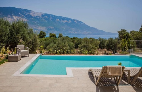 Pesada Villa | Sea view modern villa with infinity pool