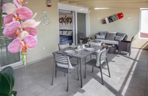 Varkiza Apartamento | Sea view penthouse in Vari