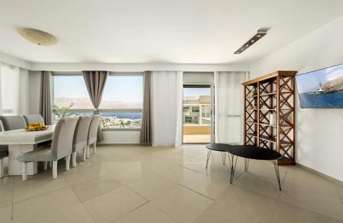 Eilat Apartamento | Sea View Penthouse Near the Beach by Sea N' Rent