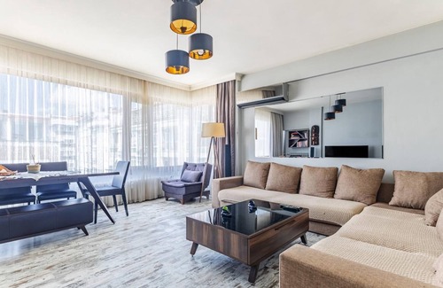 Moda Apartamento | Sea-View Retro Feel Flat in the Center of Kadikoy