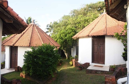Varkala Complejo | Sea View Rooms on the Cliff. Just 50 meters walk to the beach