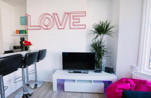 Margate Apartamento | Sea View Sanctuary Apartment!