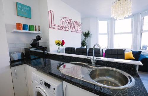 Margate Apartamento | Sea View Sanctuary Apartment!