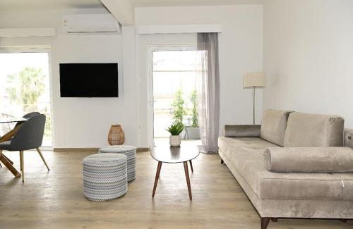Varkiza Apartamento | Sea View Stylish Penthouse in Varkiza