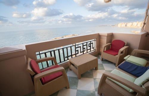 Al-Muntazah Apartamento | Sea View three bed room High Floor fully AC free WI-FI and parking for familes only
