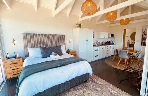 Plettenberg Bay Casa | Sea Views, Hikes & Tranquility Wildside Cabin