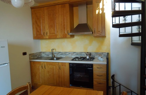 Scalea Casa | Sea views, stroll to beach, bars, cafes & restaurants