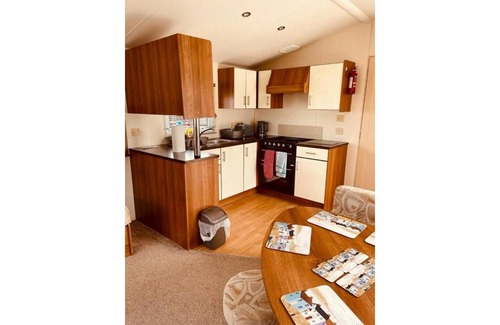 Brixham Casa | Sea Wagon Caravan 3 Bedroom Sleeps 8
