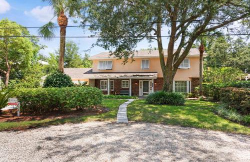 East Beach Casa | Sea Y'all Soon - 2024 Bruce Drive