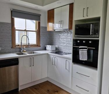 Portland Casa | Seabreaze cottage sleeps 6