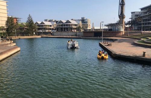 Durban Point Apartamento | Seabreeze 301 Quayside - Point Beach #Accommodation - Beach Access & Ocean Views - 2 Bedroom