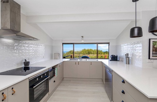 Killcare Heights Casa | 'Seabreeze Escape' by Accom Holidays