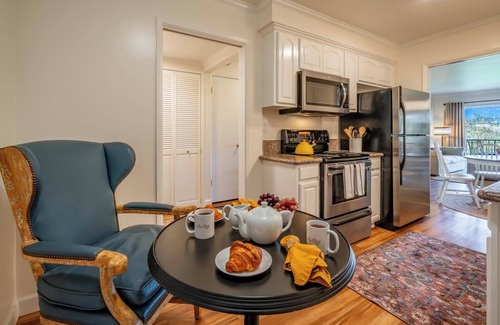 East Mesa Condominio | SeaCliff - Pacifica - Breathe in the Santa Barbara Sea Air
