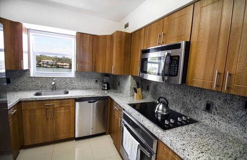 Mid Beach Apartamento | Seacoast Suites on Miami Beach