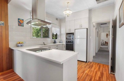 Seacombe Gardens Casa | Seacombe Family Retreat