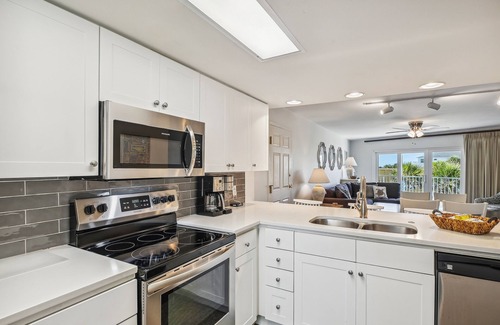 Fort Walton Beach Casa | Seacrest 301AB is a 3 BR Gulf front on Okaloosa Island by RedAwning