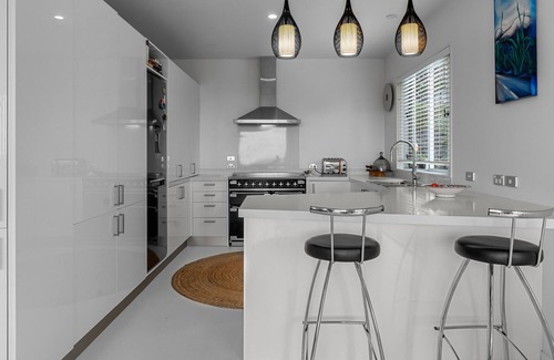 Langs Beach Casa | SEACREST LUXURY - LANGS BEACH HOLIDAY HOME in Langs Beach