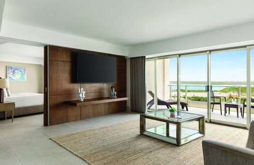 Zona Hotelera Complejo | Seadust Cancún All Inclusive Family Resort