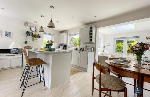 Weymouth Casa | Seafeathers - Luxury Holiday Home with Sea Views