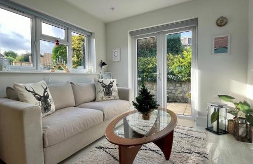 Weymouth Casa | Seafeathers - Luxury Holiday Home with Sea Views