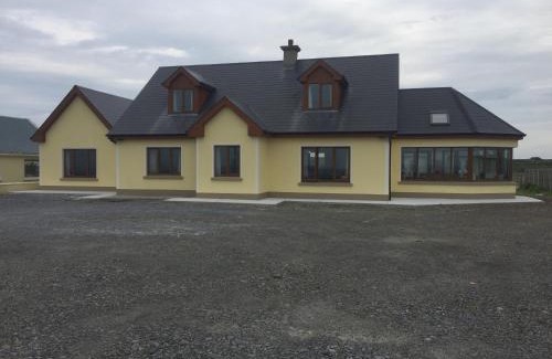 Quilty Casa | Seafield House at the beach