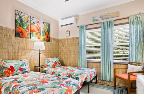 Cedar Key Casa | Seafoam Vacation Rental. Historic house near the water, coffee shop, restaurant