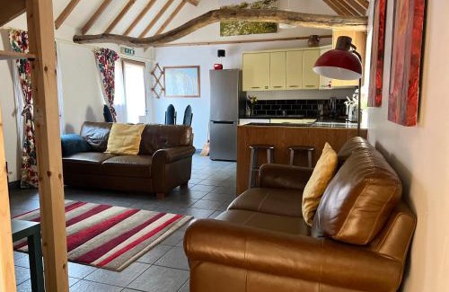 Roughton Casa | Seafret Barn sleeps two, North Norfolk