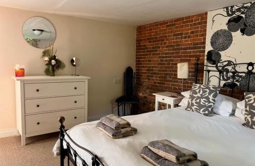 Roughton Casa | Seafret Barn sleeps two, North Norfolk