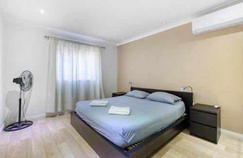 Pieta Apartamento | Seafront 3 bedroom apartment