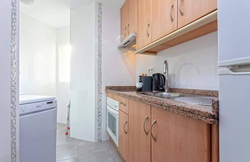 Almuñécar Apartamento | Apto. Frente al Mar 4 pers, El Paseo A/C, Wi-Fi