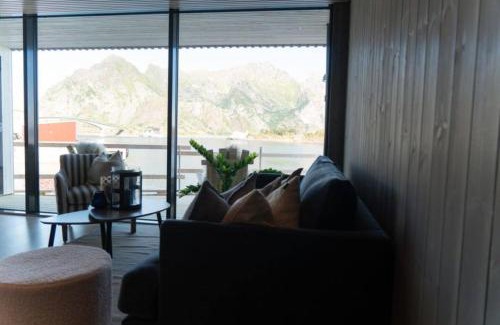 Henningsvaer Apartamento | Seafront apartment Henningsvær