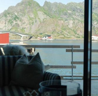 Henningsvaer Apartamento | Seafront apartment Henningsvær