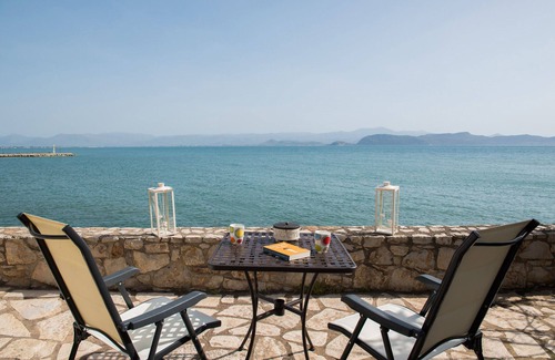 Kiveri Apartamento | Apartamento frente al mar en Kiveri, cerca de Nafplion.