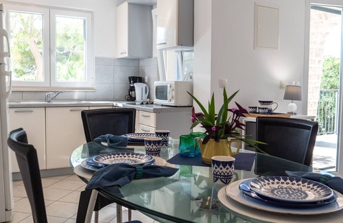 Krizna luka Casa | Seafront apartment w. free parking ( Andro)